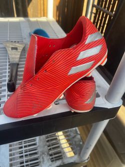 Soccer cleats