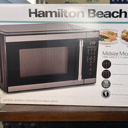 Hamilton Beach 1,000 Watt Countertop Microwave