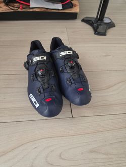 Sidi carbon cycling shoes 11.5 (46)
