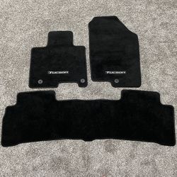 HYUNDAI ‘Tucson’ Black Carpet OEM Floor Mat Set (2022-2023)