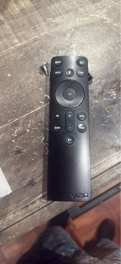 Vizio sound bar with subwoofer and controller