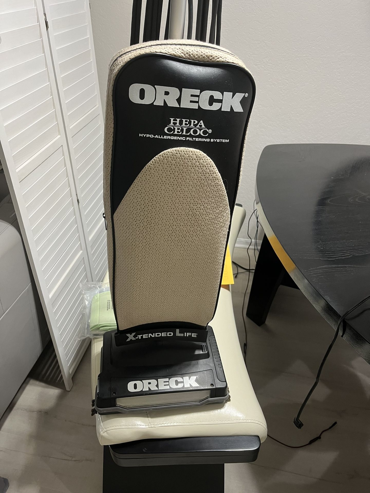 Oreck XL 600 Lightweight HEPA 
