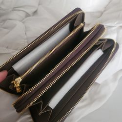 Double Zippy Wallet In €Ben€