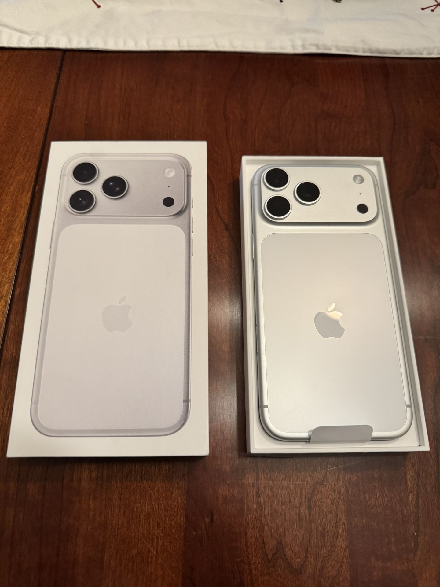 New Apple iPhone 17 Pro Max 1 TB Silver (Unlocked)