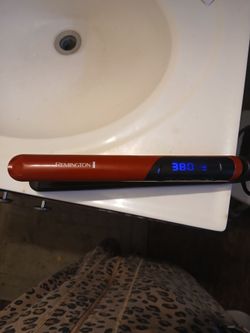 Remington Hair Straightener with Digital Display