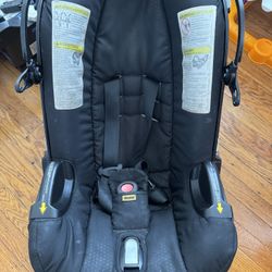 Doona Car Seat & Stroller With Extra Latch base