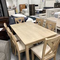 New Table & 6 Chairs 🔥🔥 IN STOCK 