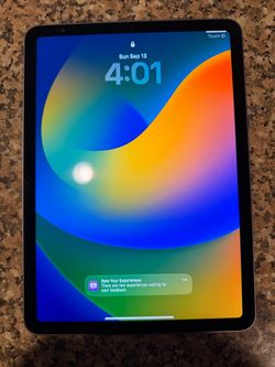 Like New iPad Air 5th Gen