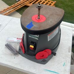 Oscillating Spindle Sander
