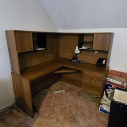 Corner Desk