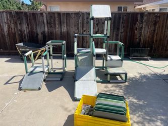 Play structure tiles