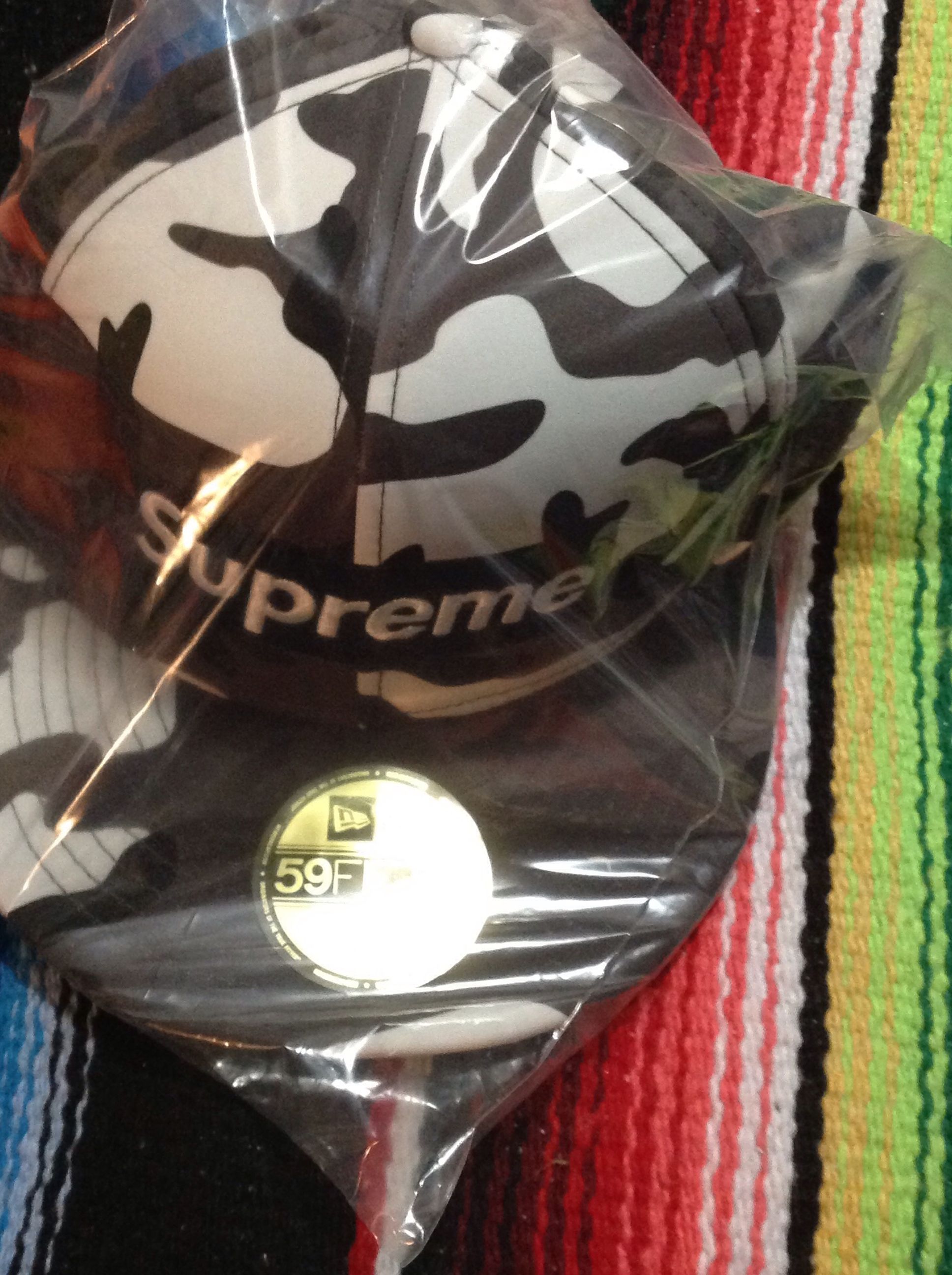 Supreme Fw20 Windstopper Earflap Box Logo New Era Snow Camo sz 7 1/4