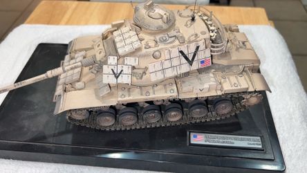 Forces of Valor 1:32 M60A1 Patton Tank US Marine Kuwait 1991 w/ Reactive Armor - Missing Some Panels