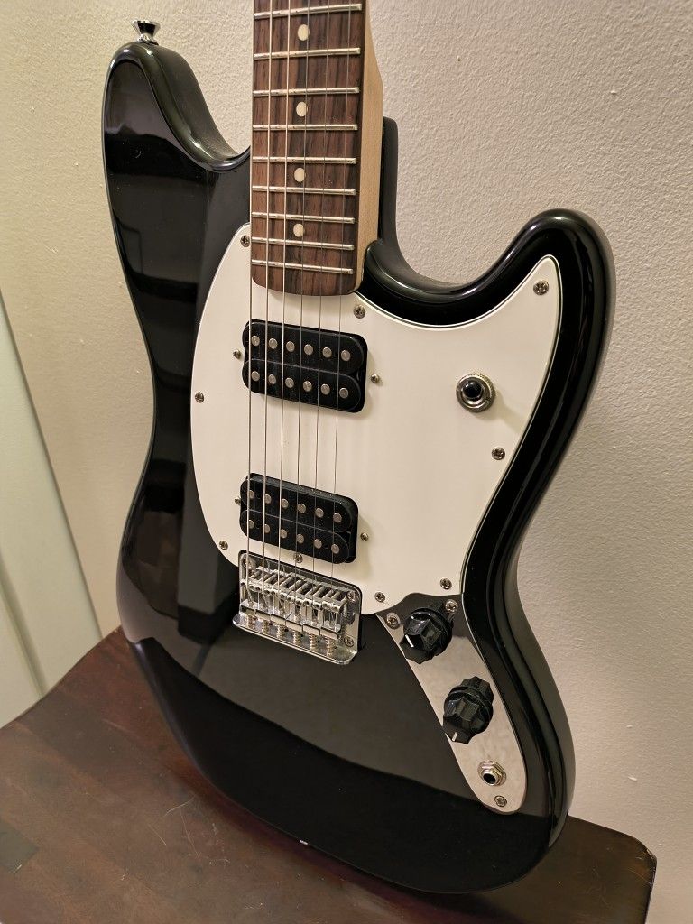 Squirt (Fender) Mustang Guitar 2017