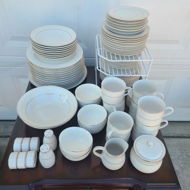 Dishes Gold Accent Rim Kitchen & Dining