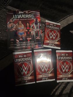 Topps WWE Universe 2026 Trading Cards Box + 4 Packs