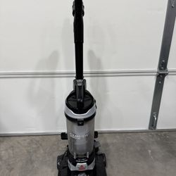 Bissell Clearview Pet Vacuum.  -35ave & Glendale
