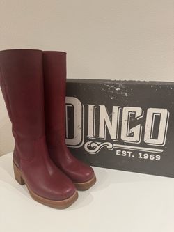 Dingo Vagabond Merlot/ Red Pull-On Boots - NEW IN BOX