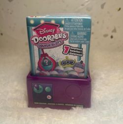 Disney Doorables Squishalots Claw Machine