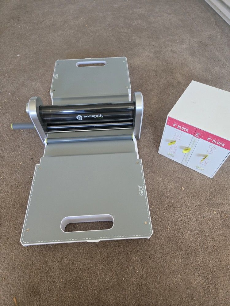 ***AccuQuilt GO! & AccuQuilt Die Bundle GO! Qubed-8***