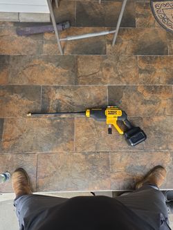 DeWalt 20V Cordless Power Cleaner