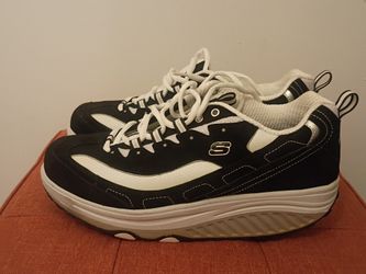 Skechers Shape Ups Size 9.5 