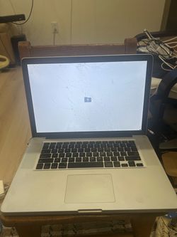 Apple MacBook Pro A1286-15” 2011 for parts/repair