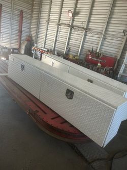 Tool boxes Service boxes