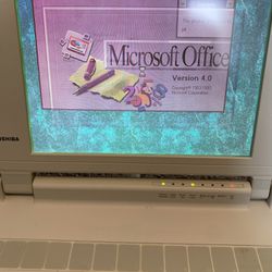 Vintage computer Toshiba T1850c 386 win3.1 office DOS vintage laptop