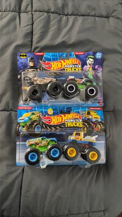 Hot Wheels Monster Trucks 2-Pack Bundle