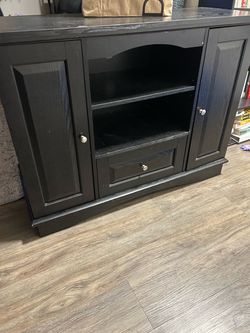 Tv stand