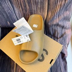 Yeezy Slides Size 13 US Men $90 Brand New
