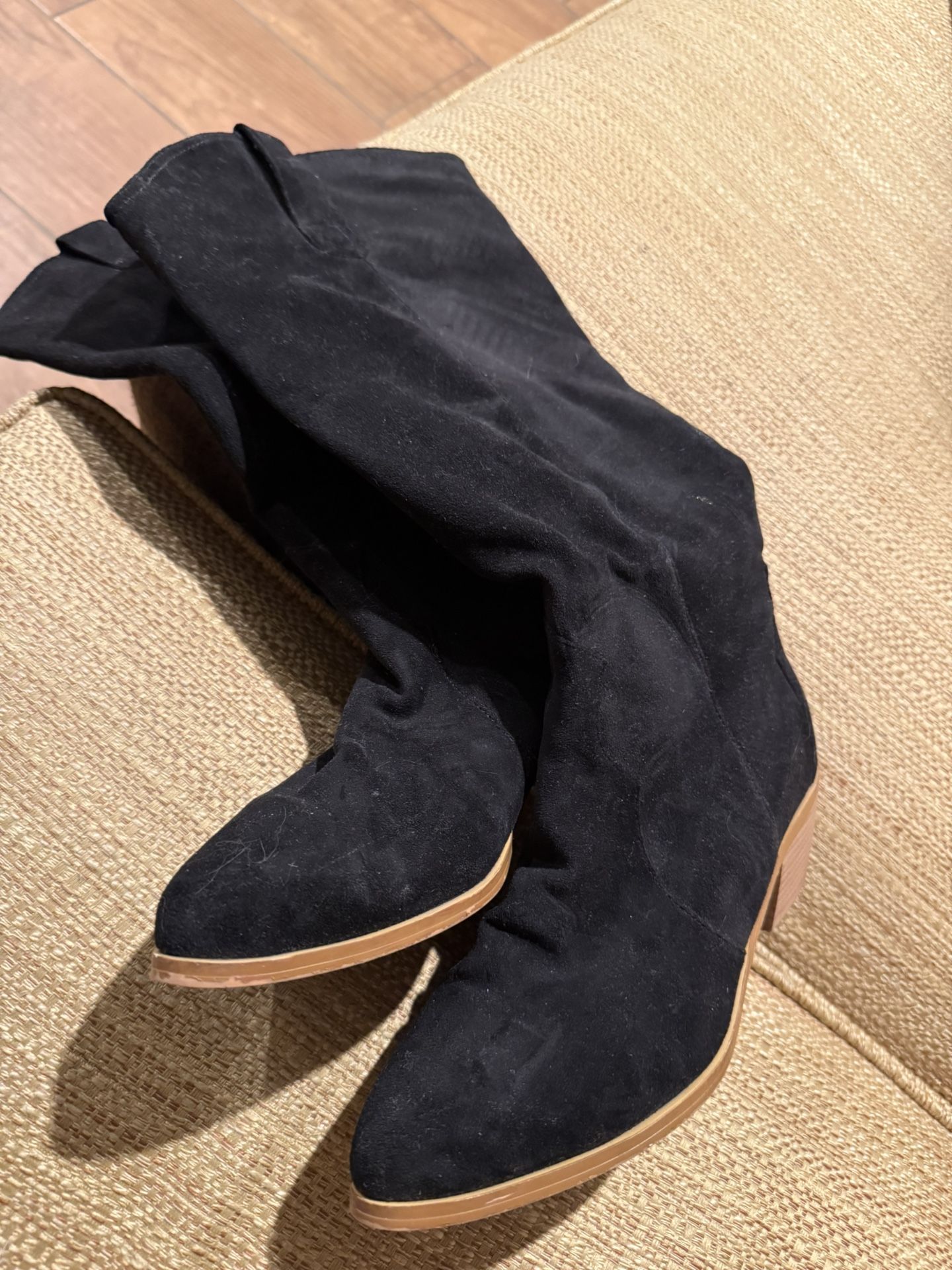 Boots Sz. 6