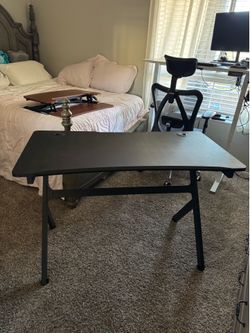 Black gaming table