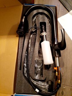 BRONZE FAUCET & SOAP DISPENSER