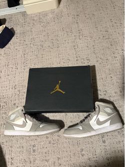 Air Jordon 1 mid linen 10.5