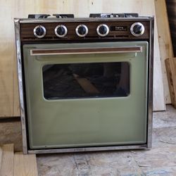 Vintage 1973 Wedgwood Figiking T-2150 Avocado Green 4-Burner Gas RV Stove/Oven