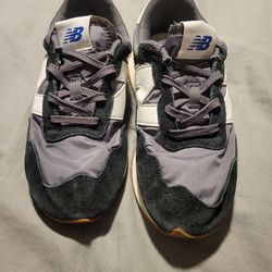 New Balance 237 Running shoes size 4 boys