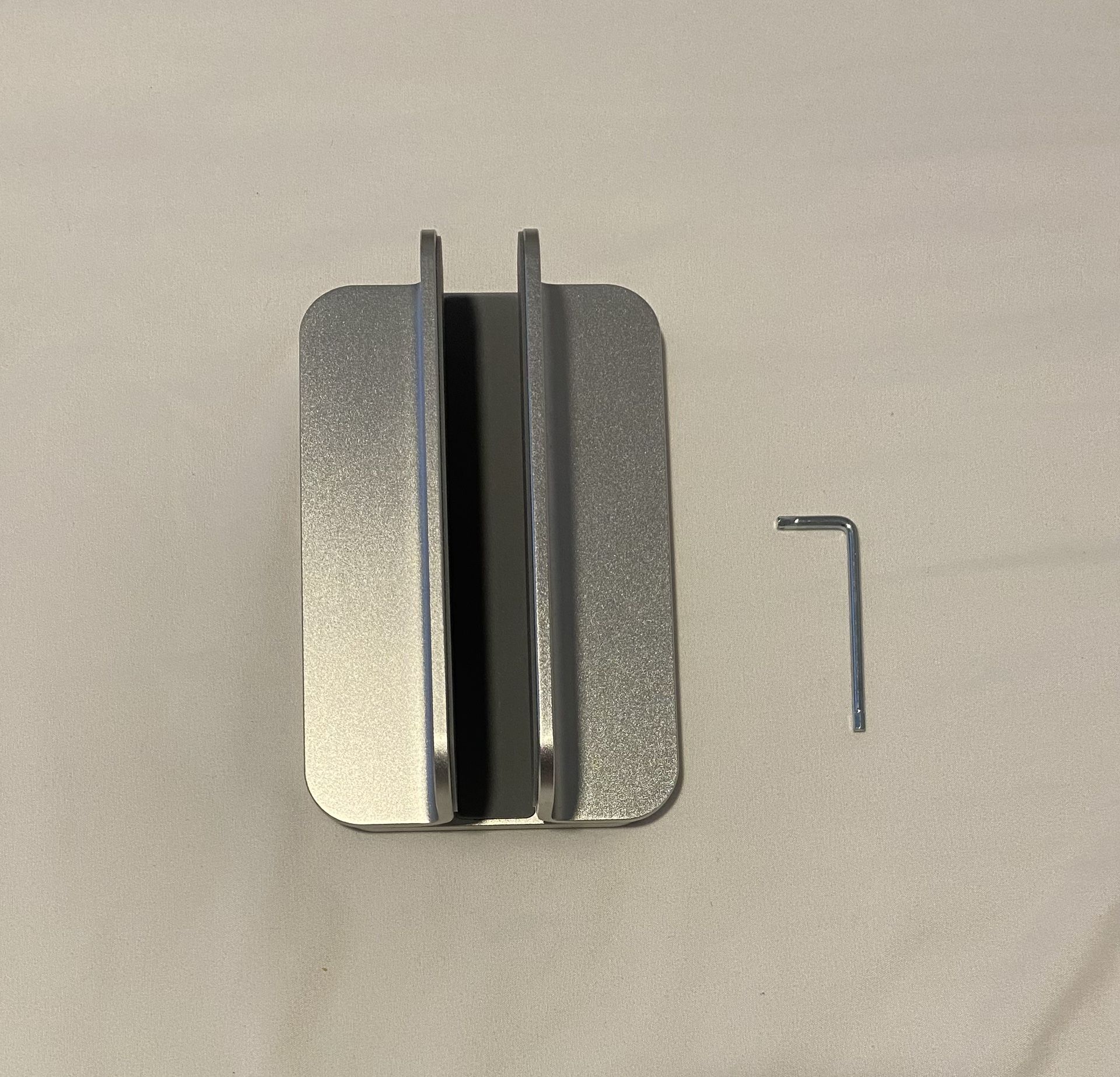 Laptop/Tablet Vertical Stand Holder