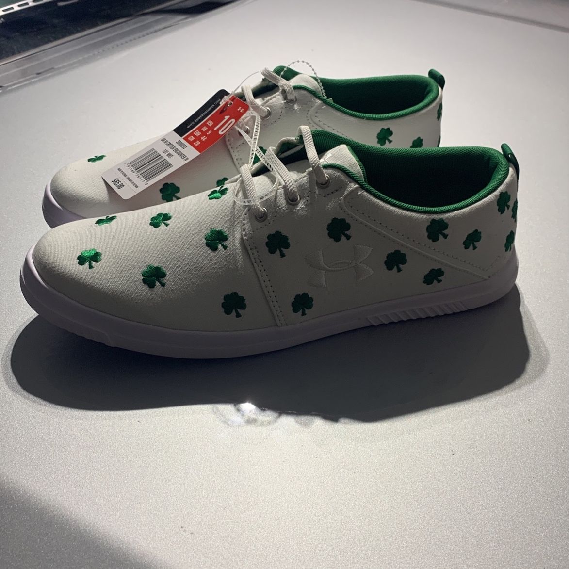 Under Armor Men’s Sz10 Shoe Shamrocks ☘️