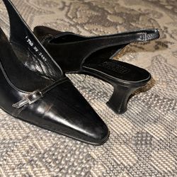 Low Heel Pumps