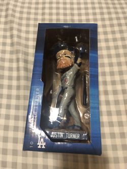 Justin Turner bobble head