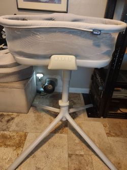 HALO BassiNest Swivel Sleeper 3.0