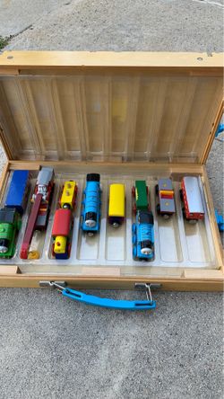 Thomas and friends storage box with 11 trains