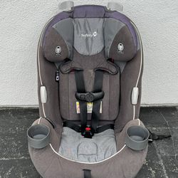SAFETY FIRST GROW AND GO CONVERTIBLE CAR SEAT!!