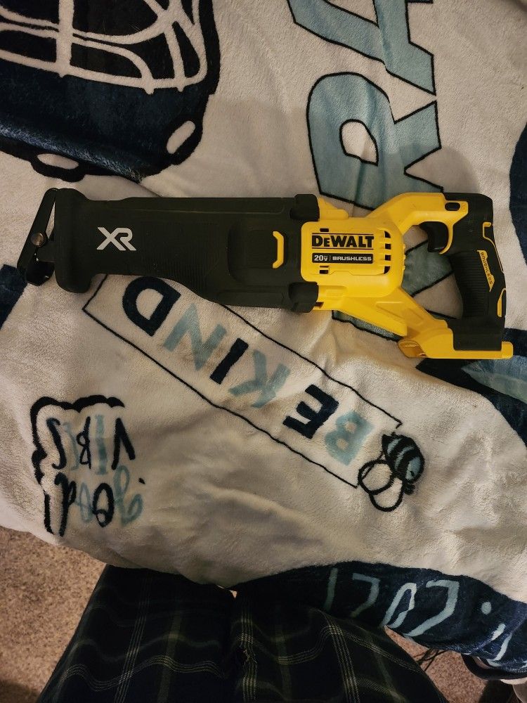 NEW DEWALT SAWZALL!!