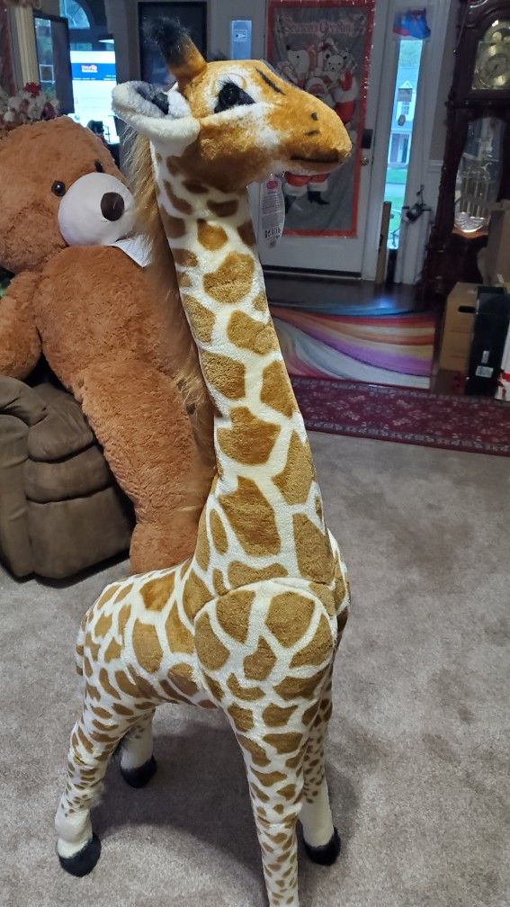 Large Plush Giraffe Toy