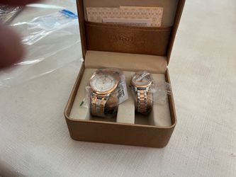 His & her wrist watch