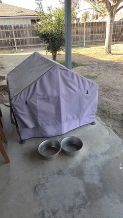 Dog house and dog bowels