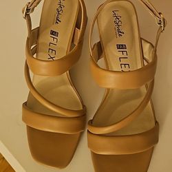 Brand NEW Womens Block Heel  Size 10